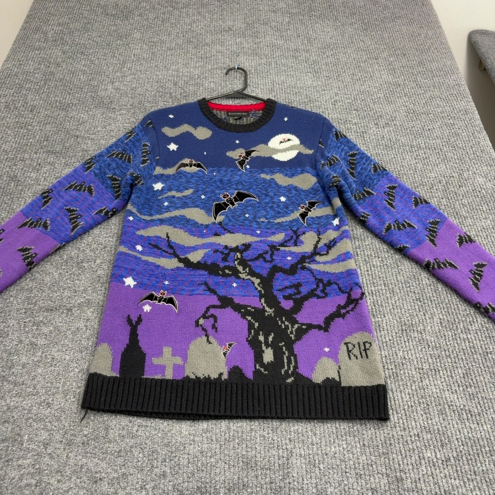 Blizzard Bay Sweater Mens M Purple Acrylic Bat Graveyard Halloween Spooky Goth